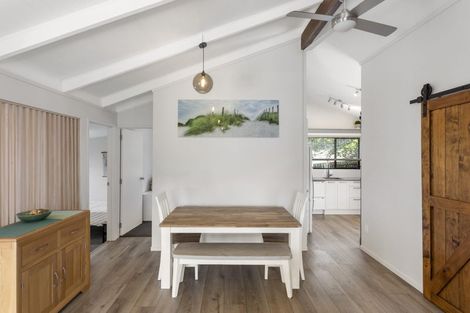 Photo of property in 36 Elliston Crescent, Stanmore Bay, Whangaparaoa, 0932