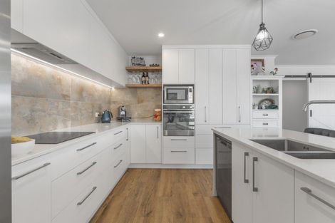 Photo of property in 1 Makomako Crescent, Wharewaka, Taupo, 3330