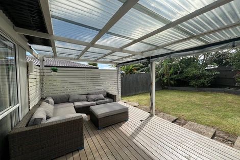 Photo of property in 2/25 Silver Creek Road, Weymouth, Auckland, 2103