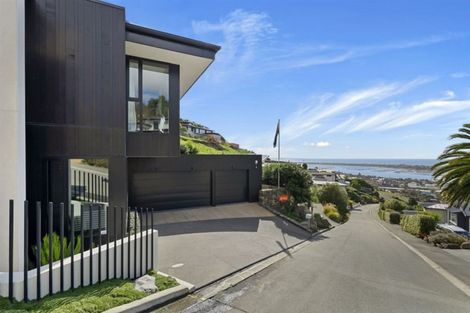 Photo of property in 12 Challenger Lane, Redcliffs, Christchurch, 8081