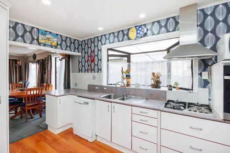 Photo of property in 52 Sherwill Street, Feilding, 4702