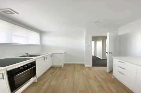 Photo of property in 2/61 Marshland Road, Shirley, Christchurch, 8061