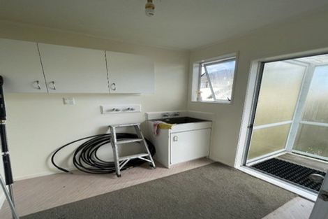 Photo of property in 2/14 Silver Creek Road, Weymouth, Auckland, 2103