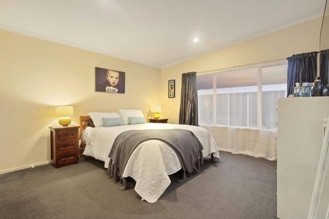 Photo of property in 9 Keven Road, Clarks Beach, Pukekohe, 2679