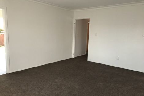 Photo of property in 2/25 Wellington Street, Papakura, 2110