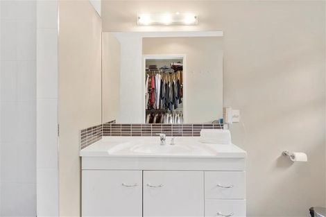 Photo of property in 24 Redhaven Place, Bethlehem, Tauranga, 3110