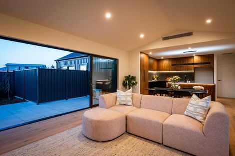 Photo of property in 6 Simpson Crescent, Wanaka, 9305