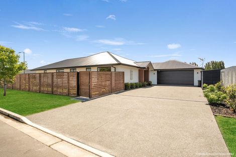 Photo of property in 35 Mcquillan Avenue, Woodend, 7610