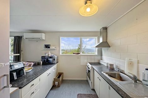 Photo of property in 10a Camellia Terrace, Maungaraki, Lower Hutt, 5010