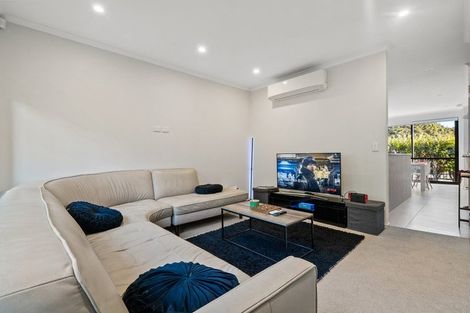 Photo of property in 69 Matairangi Avenue, Totara Heights, Auckland, 2105