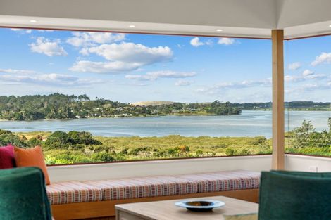 Photo of property in 58 Old Waipu Road, Mangawhai, 0505