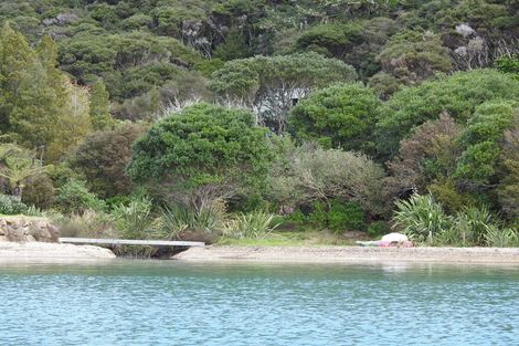 Photo of property in 16 Major Bridge Drive, Russell, 0272