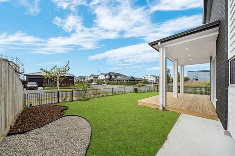 Photo of property in 50 Hari Road, Karaka, 2113