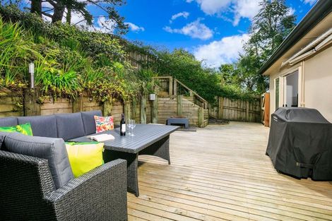 Photo of property in 9 Falstone Lane, Browns Bay, Auckland, 0630