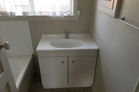 Photo of property in 11 Woodgrove Avenue, North New Brighton, Christchurch, 8083