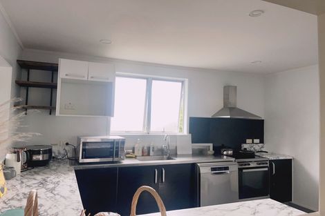 Photo of property in 3 Shale Avenue, Massey, Auckland, 0614