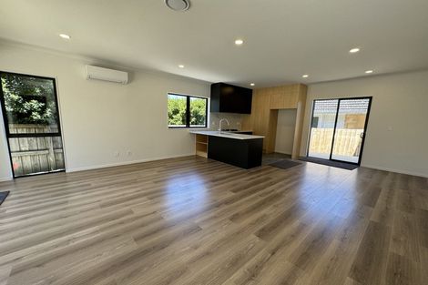 Photo of property in 22d Toru Street, Te Atatu Peninsula, Auckland, 0610