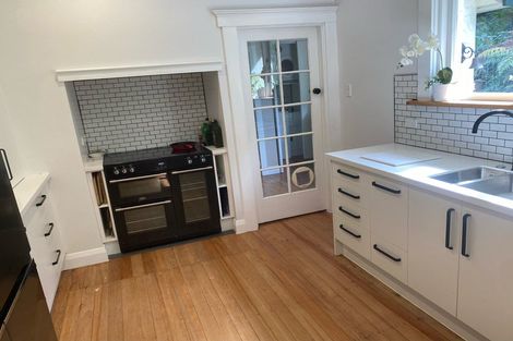 Photo of property in 44 Allandale Road, Kew, Dunedin, 9012