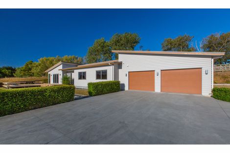 Photo of property in 1734 Kakaramea Road, Ngahinapouri, Hamilton, 3290