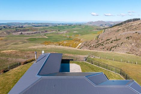 Photo of property in 433 Kowhatu Road, Waihaorunga, Waimate, 7977