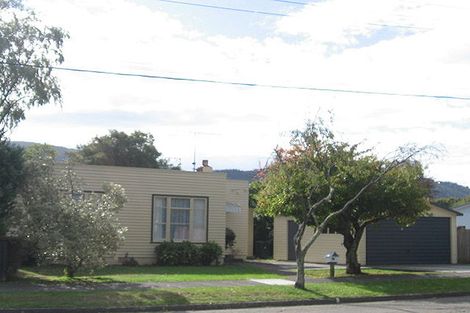 Photo of property in 15 York Avenue, Heretaunga, Upper Hutt, 5018