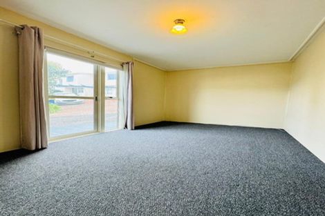 Photo of property in 80p Tirimoana Road, Te Atatu South, Auckland, 0602