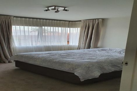 Photo of property in 17 Ferntree Terrace, West Harbour, Auckland, 0618