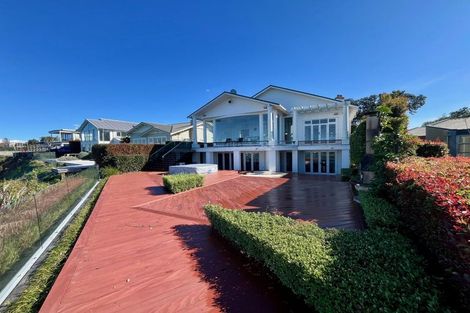 Photo of property in 55 Stanley Point Road, Stanley Point, Auckland, 0624