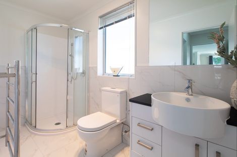 Photo of property in 52 Tupelo Street, Pukete, Hamilton, 3200