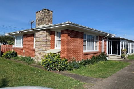 Photo of property in 35 Egmont Street, Hawera, 4610