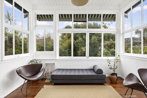 Photo of property in 26 Melbourne Road, Island Bay, Wellington, 6023