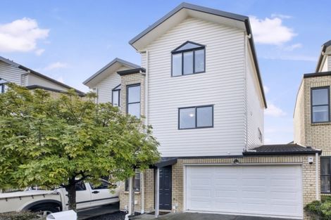 Photo of property in St Claire Village, 35/172 Mcleod Road, Te Atatu South, Auckland, 0610