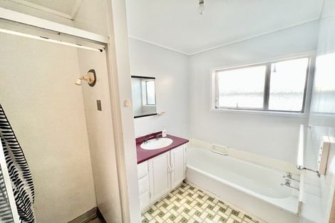 Photo of property in 1/11 Keystone Avenue, Mount Roskill, Auckland, 1041