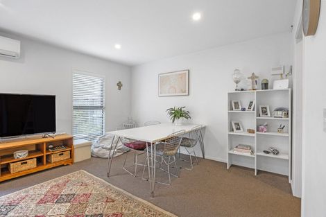 Photo of property in Cornwall Gardens, 8/27 Cornwall Street, St Albans, Christchurch, 8014