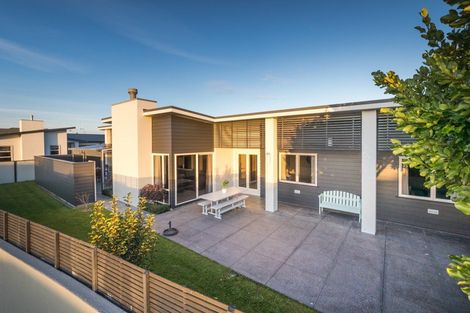 Photo of property in 1 Rodeo Drive, Kelvin Grove, Palmerston North, 4414