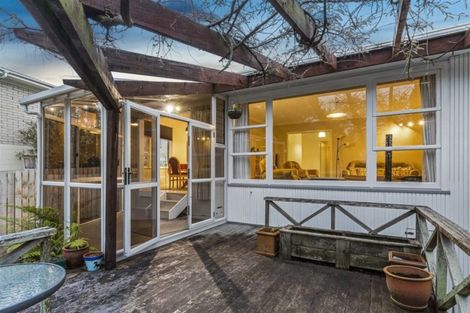 Photo of property in 56 Divich Avenue, Te Atatu South, Auckland, 0610