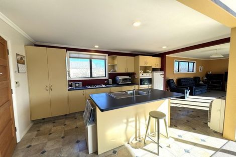 Photo of property in 24 Lanark Street, Balclutha, 9230