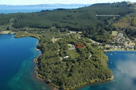 Photo of property in 26 Parawera Drive, Acacia Bay, Taupo, 3330