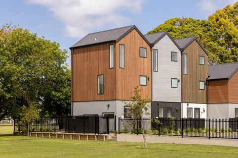 Photo of property in 7a Malaga Crescent, Harewood, Christchurch, 8051