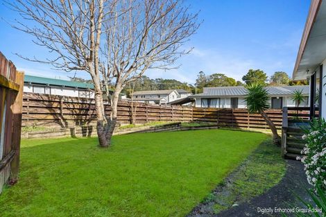Photo of property in 2/76 Parrs Cross Road, Henderson, Auckland, 0612