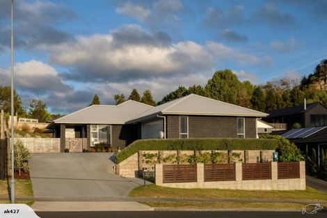 Photo of property in 284 Ballintoy Park Drive, Welcome Bay, Tauranga, 3175