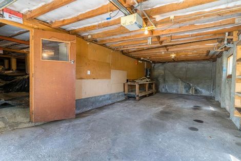 Photo of property in 10 Kinmont Crescent, Kinmont Park, Mosgiel, 9024