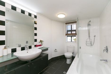 Photo of property in Dominion Apartments, 11/80 Victoria Street, Wellington Central, Wellington, 6011