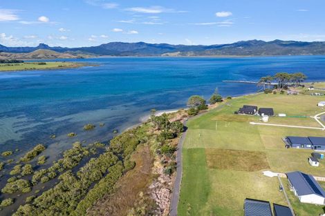 Photo of property in 30 Taniwha Place, Matarangi, 3592