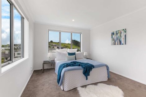 Photo of property in 67 Ridge View Crescent, Pukekohe, 2120