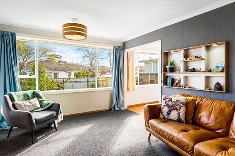 Photo of property in 3 Hikurangi Street, Te Atatu Peninsula, Auckland, 0610