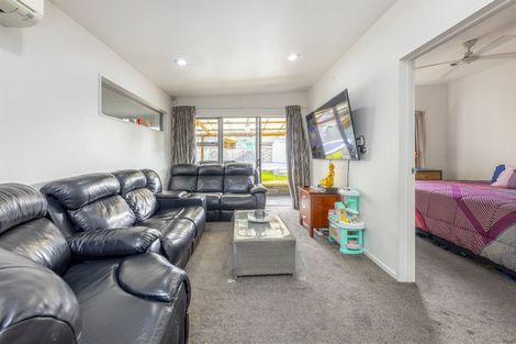 Photo of property in 6/33 Kenderdine Road, Papatoetoe, Auckland, 2025