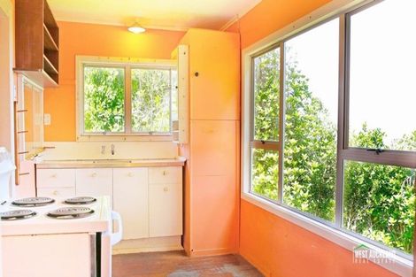 Photo of property in 65 Tane Road, Laingholm, Auckland, 0604