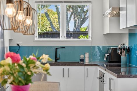 Photo of property in 85 Kia Ora Road, Beach Haven, Auckland, 0626