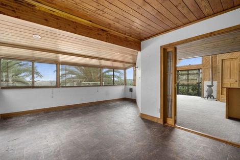 Photo of property in 380 Paremoremo Road, Paremoremo, Auckland, 0632